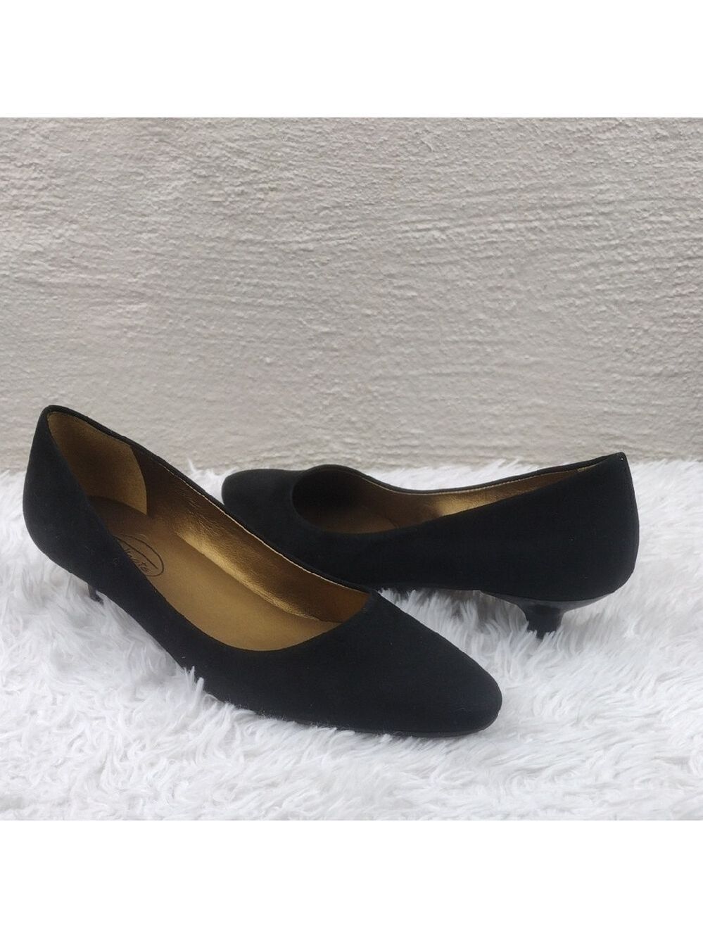 Talbots Black Suede Leather Closed Almond Toe Kitten Heel Slip On Dress Shoe